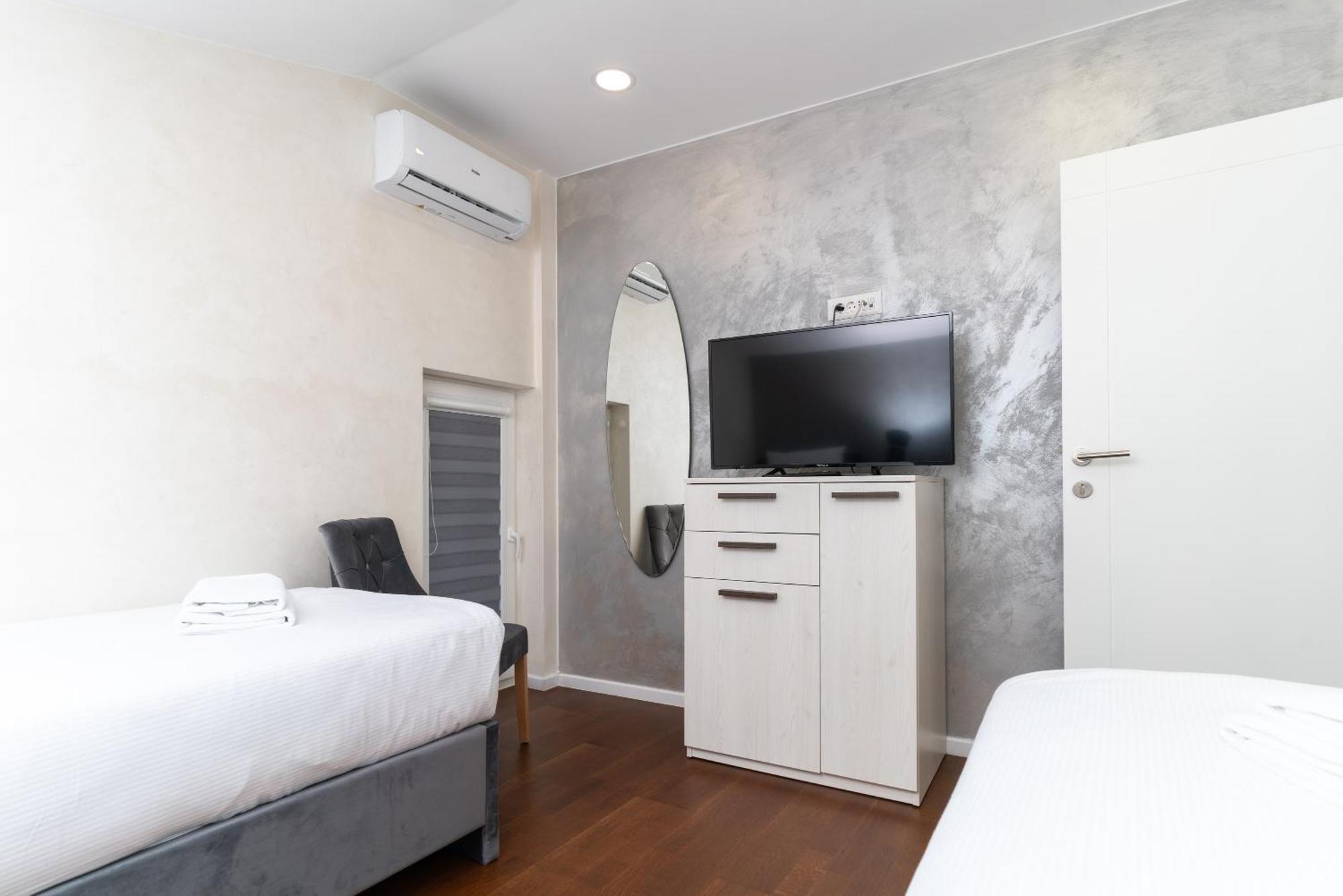 Ornament Hotel And Apartments سراييفو المظهر الخارجي الصورة