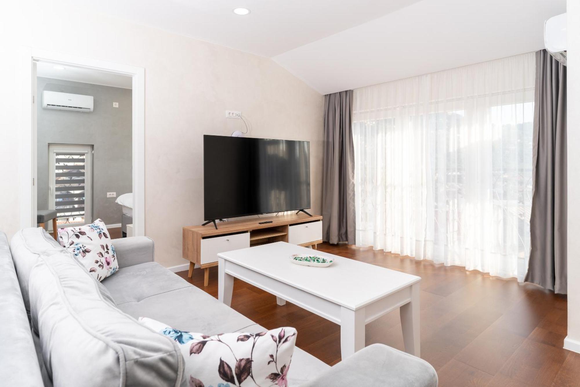 Ornament Hotel And Apartments سراييفو المظهر الخارجي الصورة