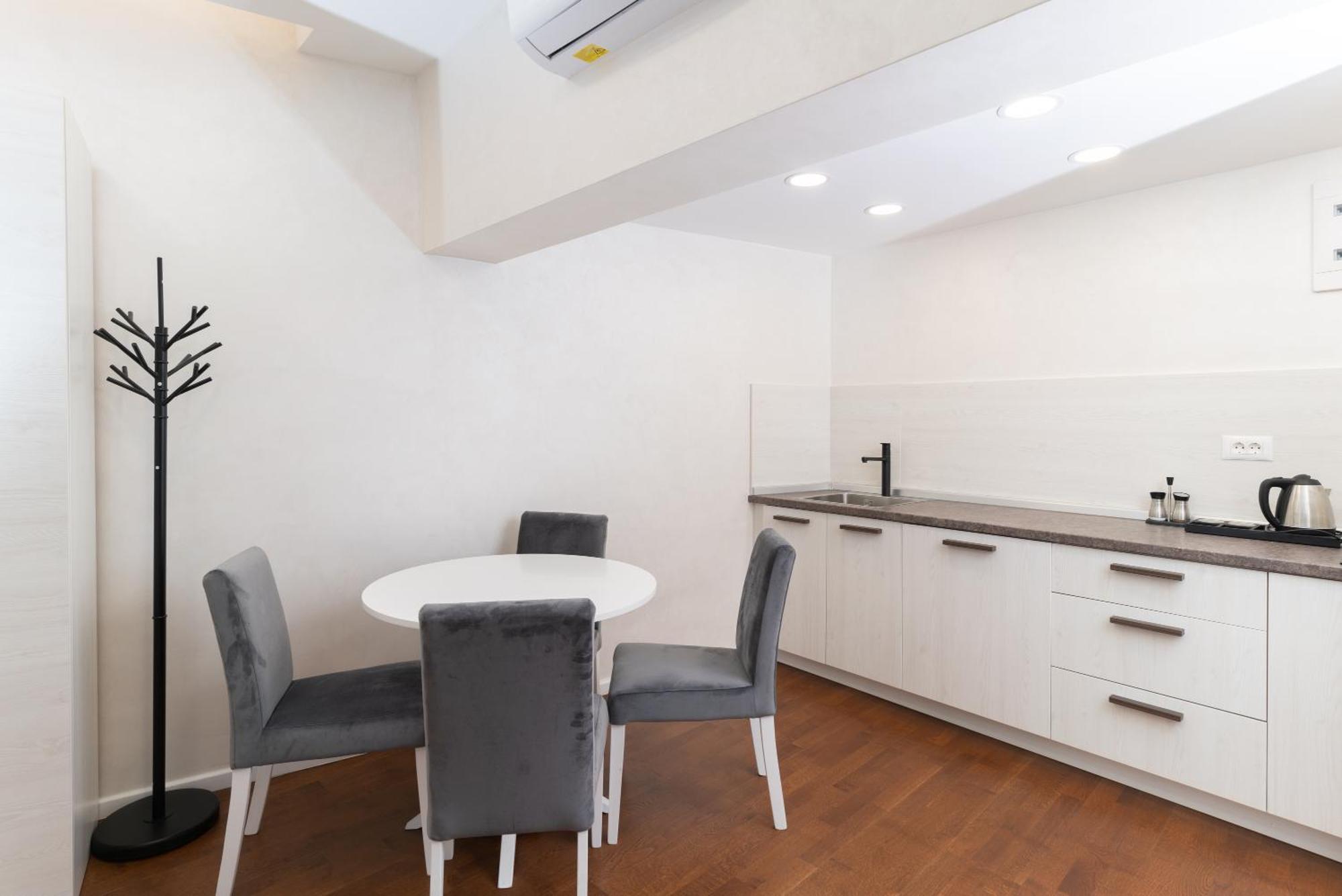 Ornament Hotel And Apartments سراييفو المظهر الخارجي الصورة