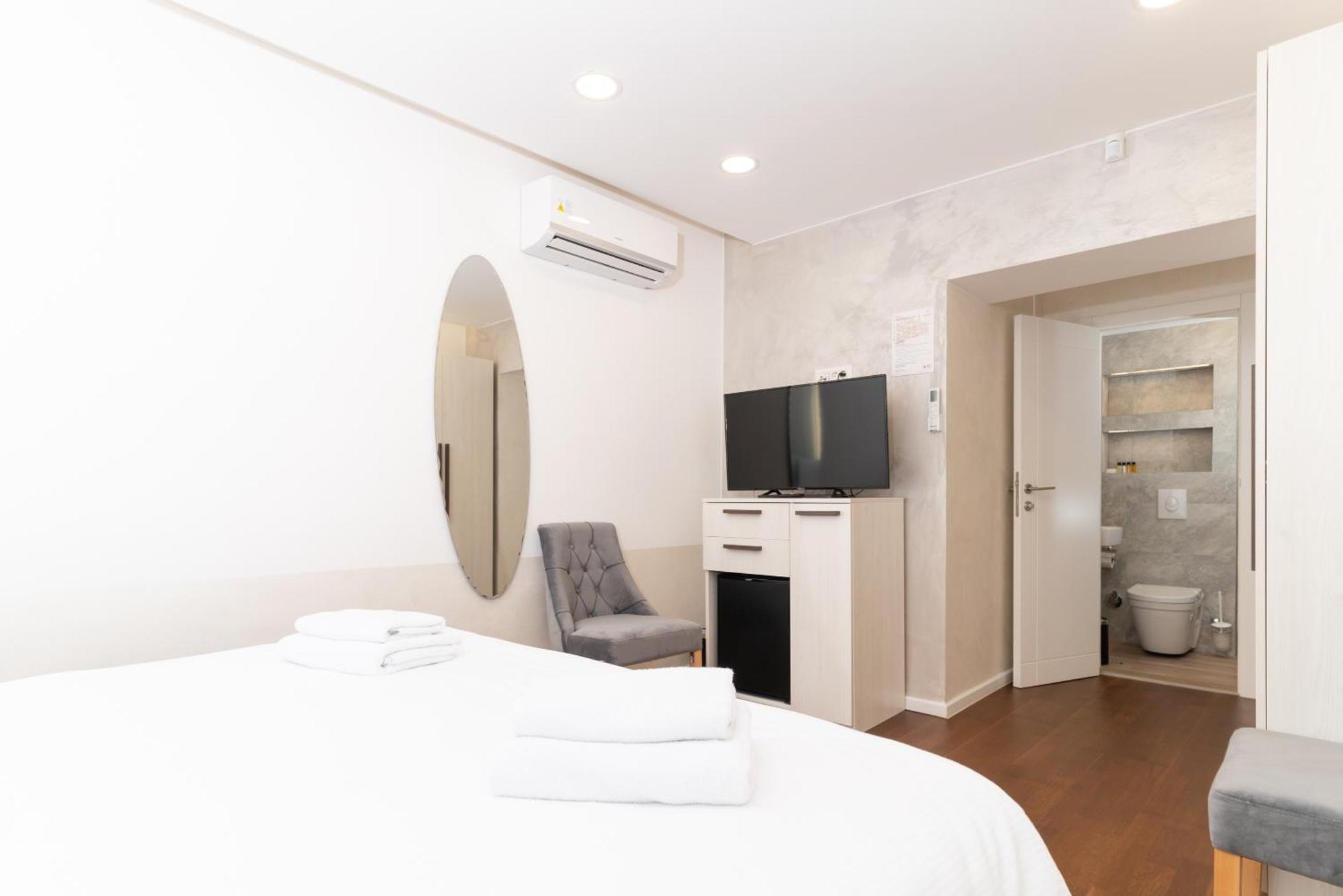 Ornament Hotel And Apartments سراييفو المظهر الخارجي الصورة