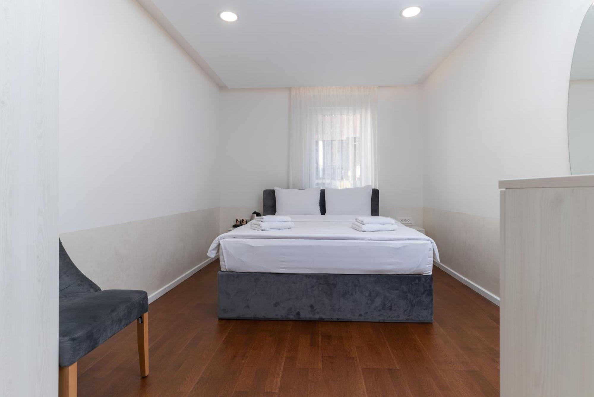 Ornament Hotel And Apartments سراييفو المظهر الخارجي الصورة